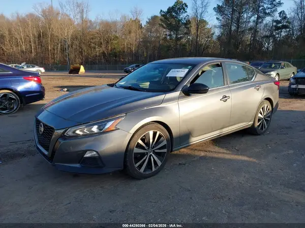 1N4BL4CV7MN307212 2021 NISSAN ALTIMA - Image 2