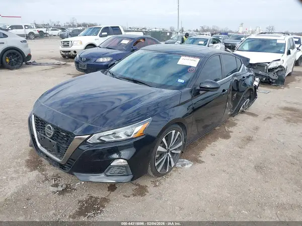 1N4BL4CV7MN340646 2021 NISSAN ALTIMA - Image 2