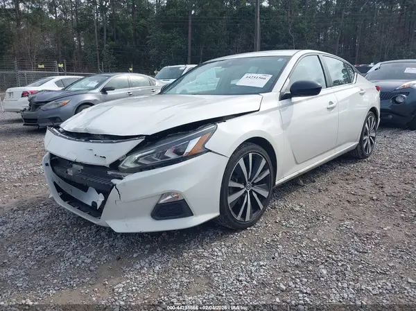 1N4BL4CV7MN372061 2021 NISSAN ALTIMA - Image 2