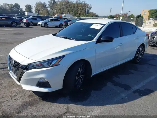 1N4BL4CV7MN384145 2021 NISSAN ALTIMA - Image 2