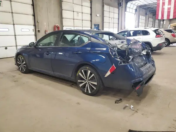 1N4BL4CV7MN391452 2021 NISSAN ALTIMA - Image 2