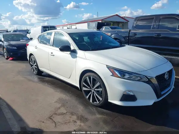 1N4BL4CV7MN408301 2021 NISSAN ALTIMA - Image 1