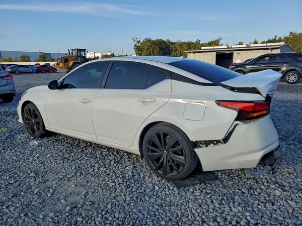 1N4BL4CV7NN304666 2022 NISSAN ALTIMA - Image 2