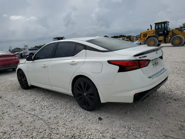 1N4BL4CV7NN308586 2022 NISSAN ALTIMA - Image 2