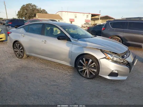 1N4BL4CV7NN332936 2022 NISSAN ALTIMA - Image 1