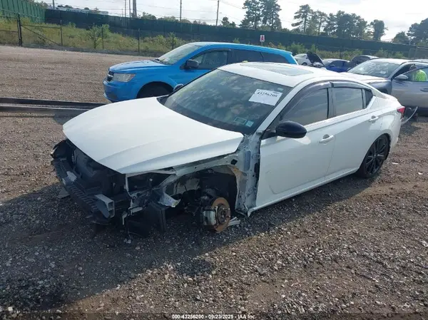 1N4BL4CV7NN337893 2022 NISSAN ALTIMA - Image 2