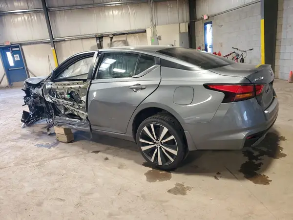 1N4BL4CV7NN344052 2022 NISSAN ALTIMA - Image 2