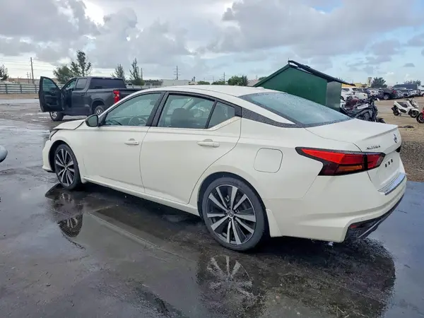 1N4BL4CV7NN350109 2022 NISSAN ALTIMA - Image 2