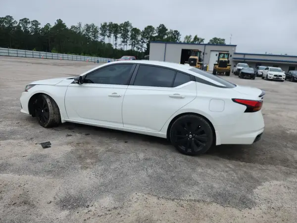 1N4BL4CV7NN361269 2022 NISSAN ALTIMA - Image 2