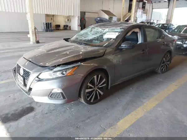 1N4BL4CV7NN364558 2022 NISSAN ALTIMA - Image 2