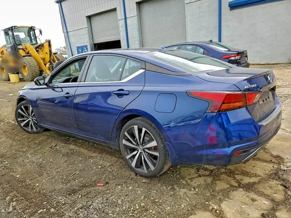 1N4BL4CV7NN367282 2022 NISSAN ALTIMA - Image 2