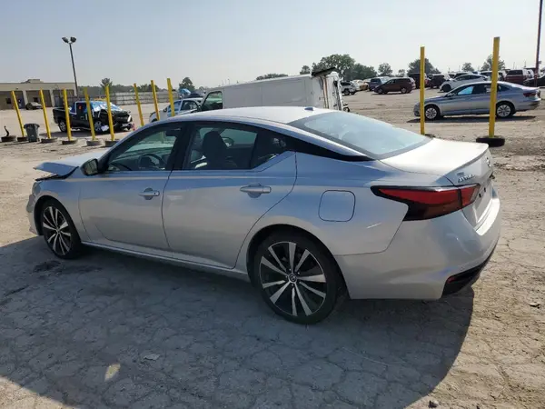 1N4BL4CV7NN401916 2022 NISSAN ALTIMA - Image 2