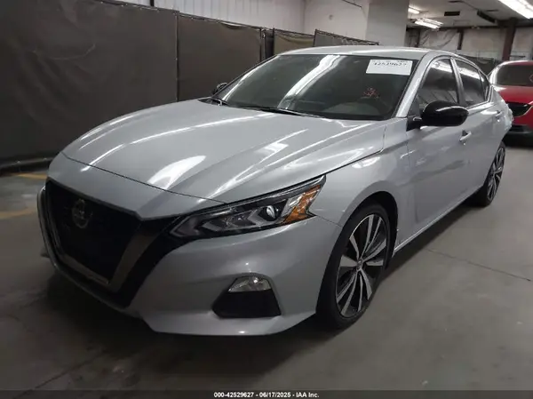 1N4BL4CV7NN418618 2022 NISSAN ALTIMA - Image 2