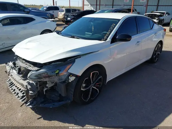 1N4BL4CV7PN308073 2023 NISSAN ALTIMA - Image 2