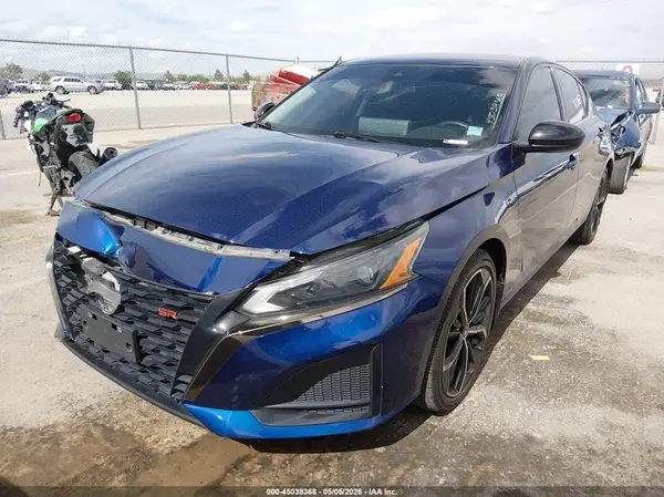 1N4BL4CV7PN327593 2023 NISSAN ALTIMA - Image 2