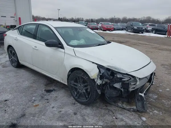 1N4BL4CV7PN332504 2023 NISSAN ALTIMA - Image 1