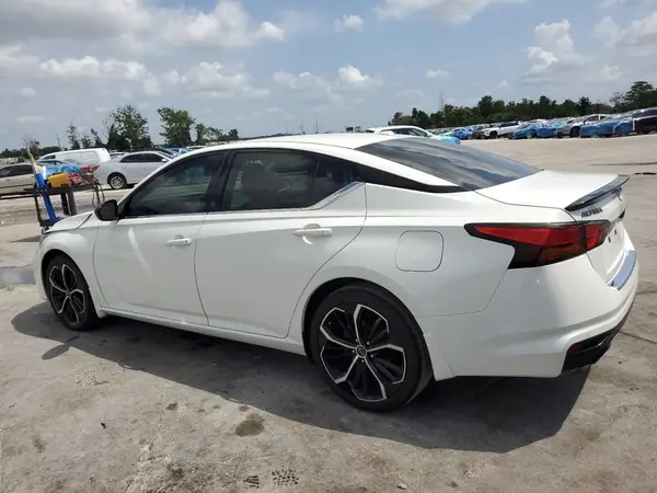 1N4BL4CV7PN355491 2023 NISSAN ALTIMA - Image 2