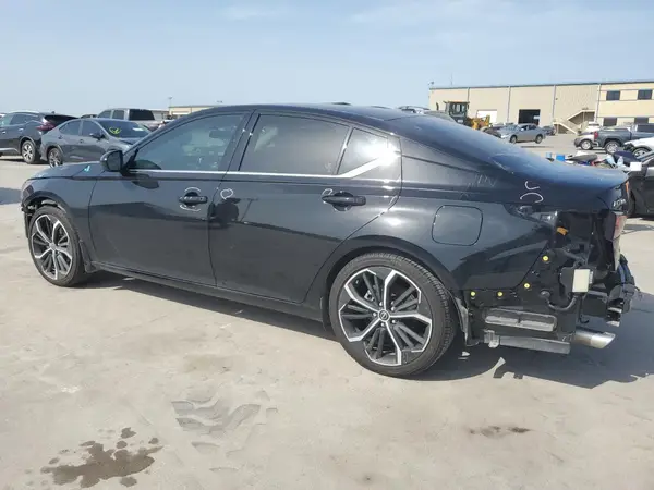 1N4BL4CV7PN374543 2023 NISSAN ALTIMA - Image 2