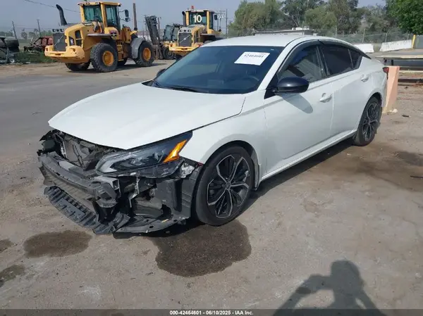 1N4BL4CV7PN377331 2023 NISSAN ALTIMA - Image 2