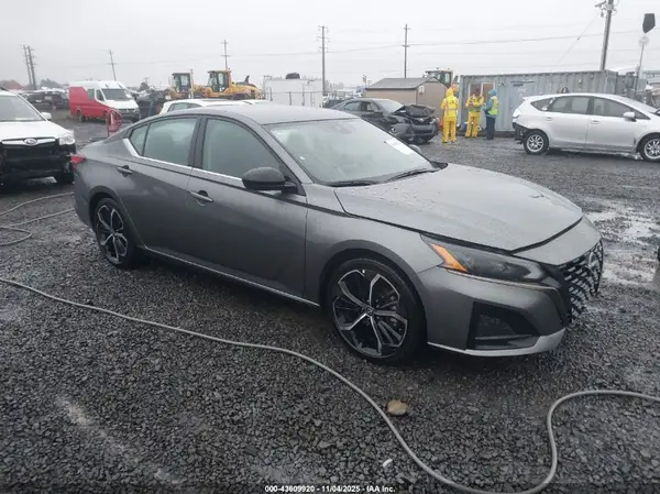 1N4BL4CV7PN384702 2023 NISSAN ALTIMA - Image 1