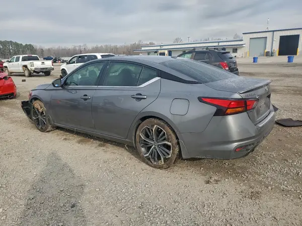 1N4BL4CV7PN389205 2023 NISSAN ALTIMA - Image 2