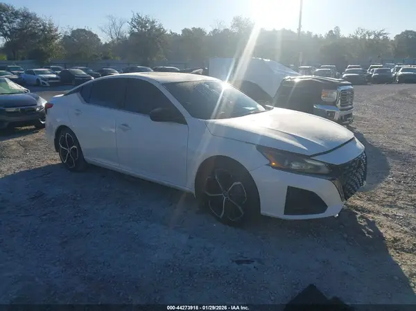 1N4BL4CV7PN393402 2023 NISSAN ALTIMA - Image 1