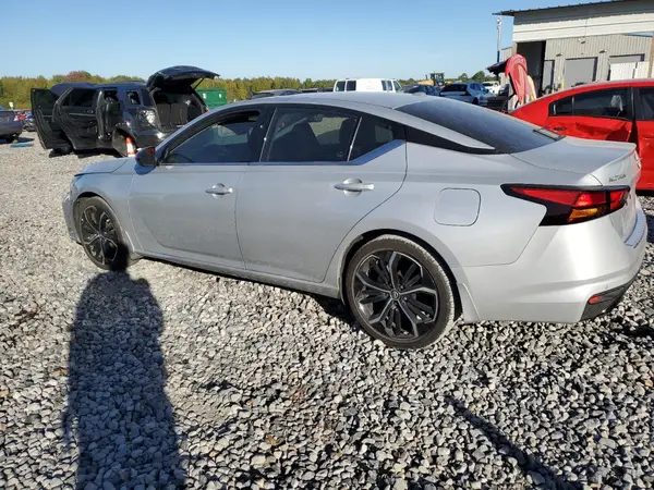 1N4BL4CV7PN413163 2023 NISSAN ALTIMA - Image 2