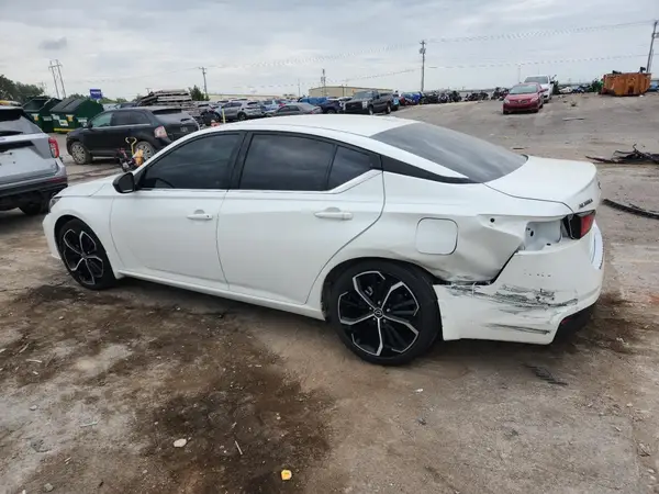 1N4BL4CV7PN414118 2023 NISSAN ALTIMA - Image 2