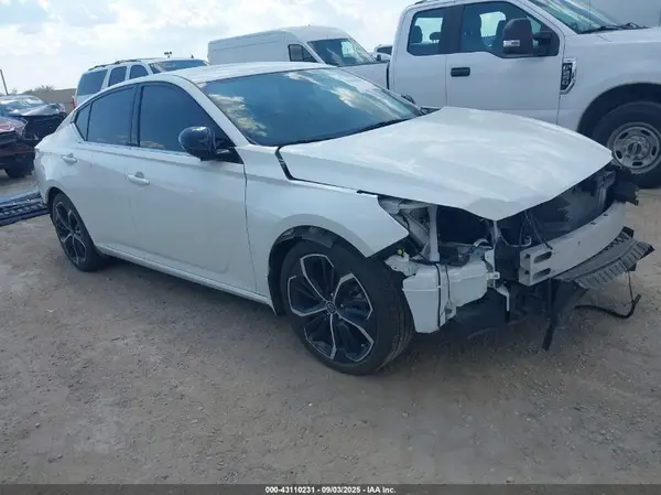 1N4BL4CV7PN425636 2023 NISSAN ALTIMA - Image 1