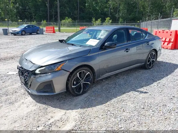 1N4BL4CV7RN302227 2024 NISSAN ALTIMA - Image 2