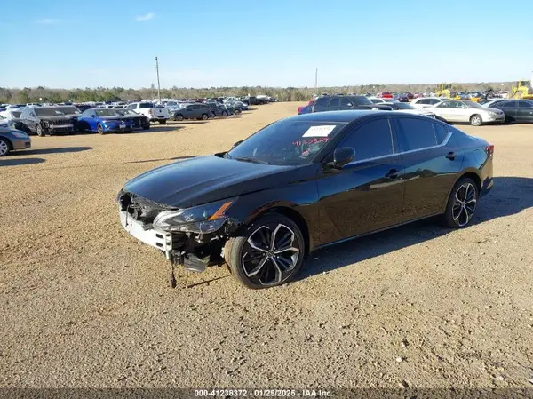 1N4BL4CV7RN303720 2024 NISSAN ALTIMA - Image 2