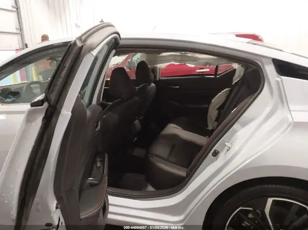 1N4BL4CV7RN323918 2024 NISSAN ALTIMA - Image 8