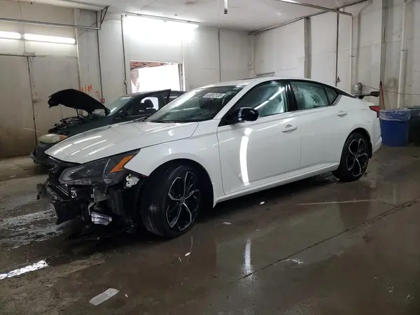 1N4BL4CV7RN329086 2024 NISSAN ALTIMA - Image 1