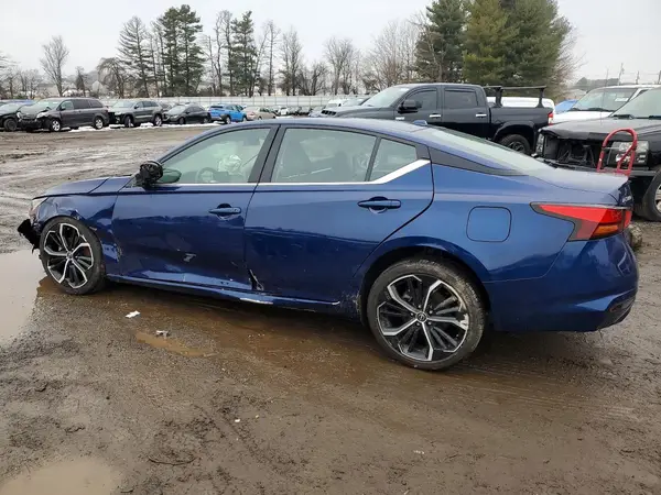 1N4BL4CV7RN332909 2024 NISSAN ALTIMA - Image 2