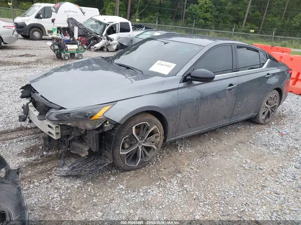 1N4BL4CV7RN334479 2024 NISSAN ALTIMA - Image 2