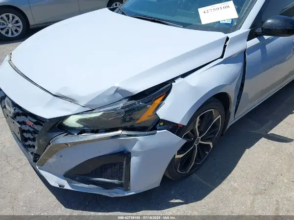 2024 NISSAN ALTIMA auction photo 6