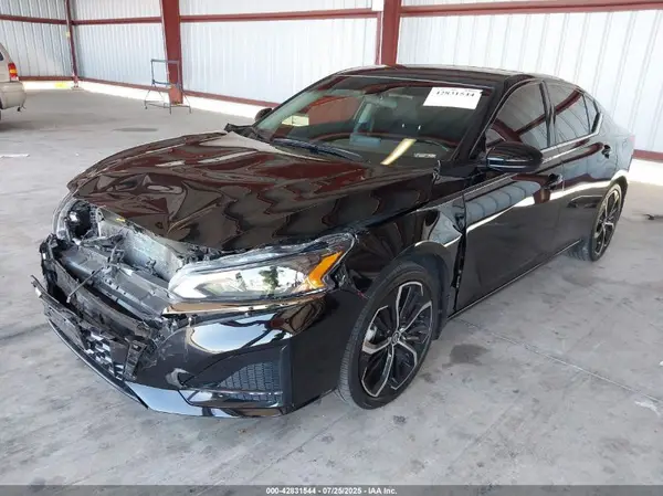 1N4BL4CV7RN350908 2024 NISSAN ALTIMA - Image 2