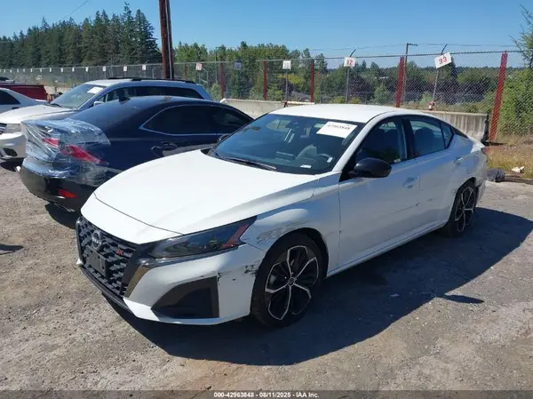 1N4BL4CV7RN363190 2024 NISSAN ALTIMA - Image 2