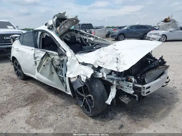 1N4BL4CV7RN368714 2024 NISSAN ALTIMA - Image 1