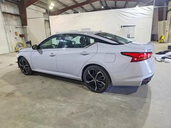 1N4BL4CV7RN394942 2024 NISSAN ALTIMA - Image 2