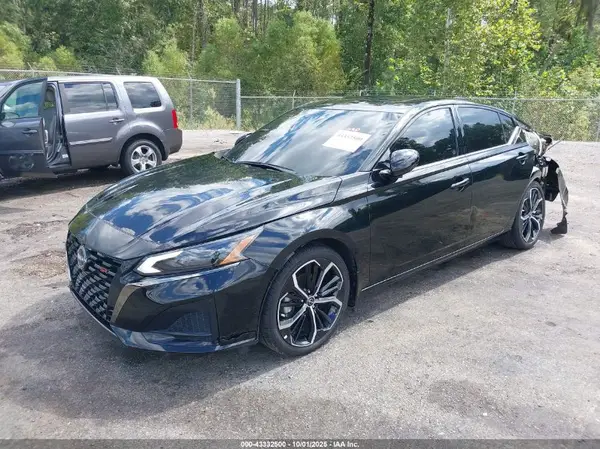 1N4BL4CV7RN406426 2024 NISSAN ALTIMA - Image 2