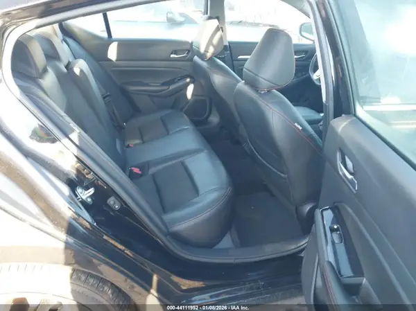 1N4BL4CV7RN409584 2024 NISSAN ALTIMA - Image 8