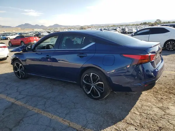 1N4BL4CV7RN436056 2024 NISSAN ALTIMA - Image 2