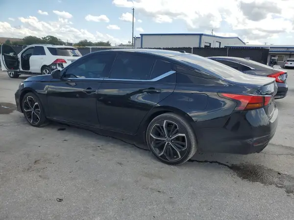1N4BL4CV7SN317400 2025 NISSAN ALTIMA - Image 2