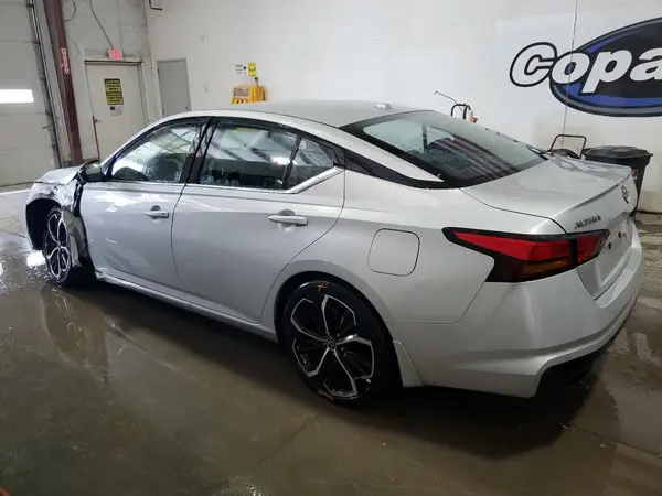 1N4BL4CV7SN354348 2025 NISSAN ALTIMA - Image 2