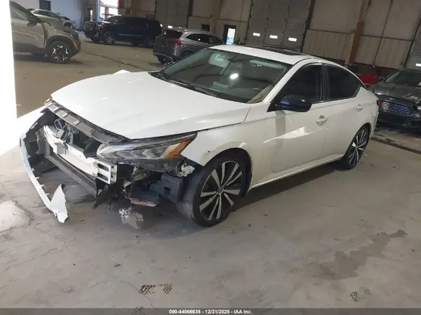 1N4BL4CV8KC116228 2019 NISSAN ALTIMA - Image 2