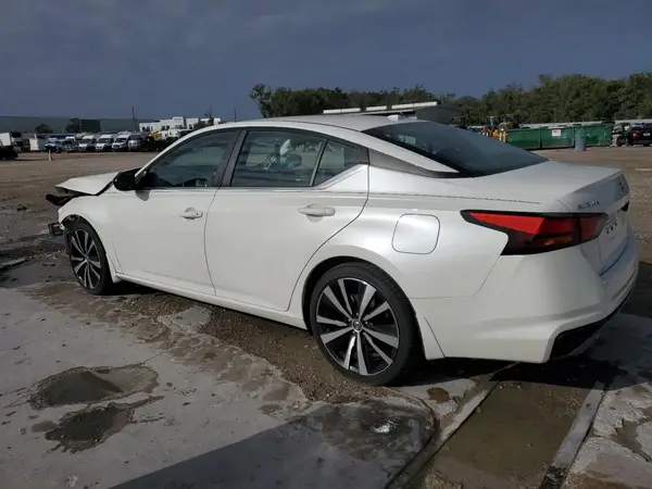 1N4BL4CV8KC118268 2019 NISSAN ALTIMA - Image 2