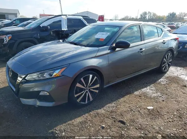 1N4BL4CV8KC119758 2019 NISSAN ALTIMA - Image 2