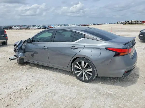 1N4BL4CV8KC122739 2019 NISSAN ALTIMA - Image 2