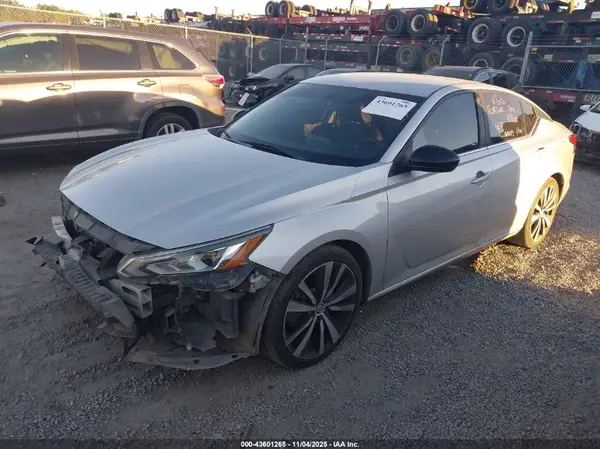 1N4BL4CV8KC129061 2019 NISSAN ALTIMA - Image 2